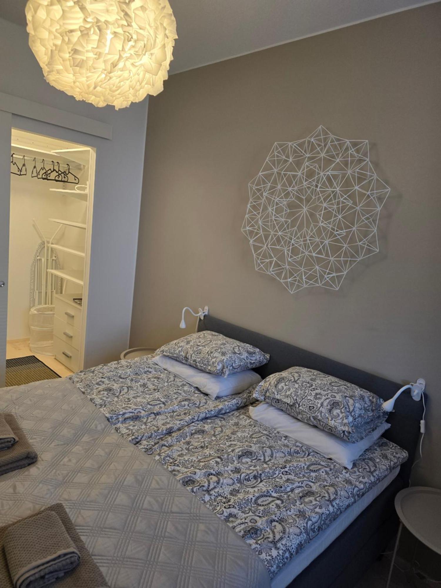 Uusi Kotoisa Kaksio Yksityissaunalla Rovaniemi Esterno foto